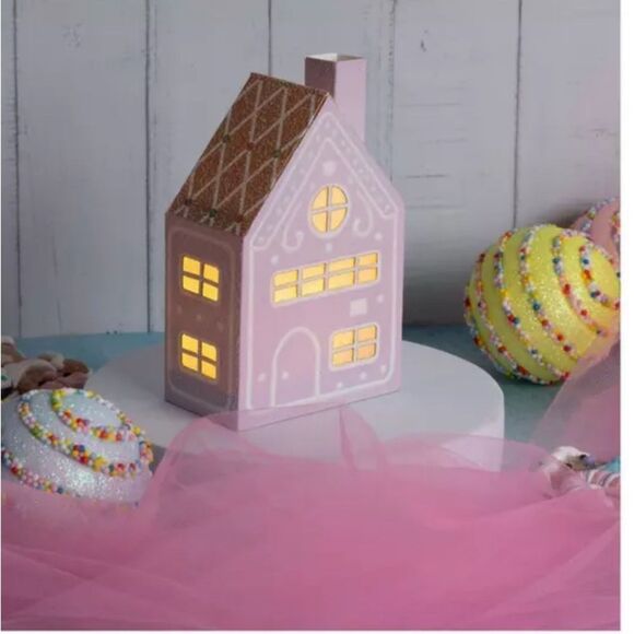 A set of 4 pinks,blue, green Light Up Gingerbread House - Picture 4 of 9